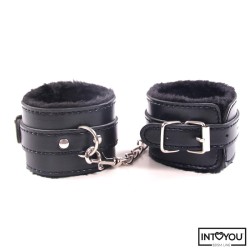 Into You Kit 7 piezas BDSM Negro